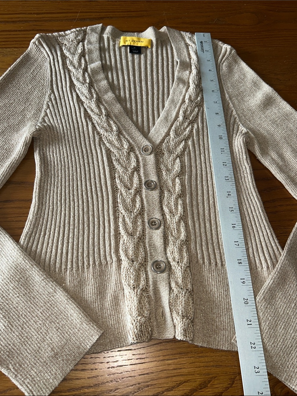Flawless St John Cashmere Silk Wool Blend Med Cream Cable-Knit Button Sweater - Picture 6 of 12